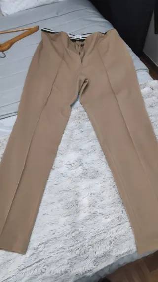 Pantalón de vestir beige mujer