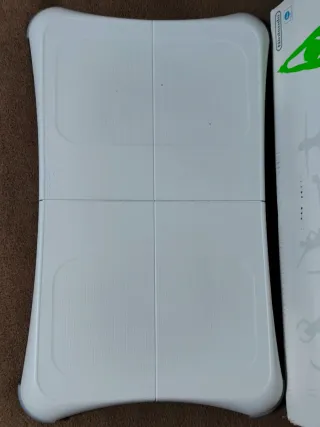 Wii Balance Board + 2 Juegos 