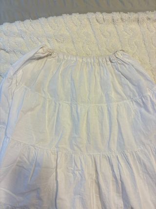 Falda larga blanca con encaje