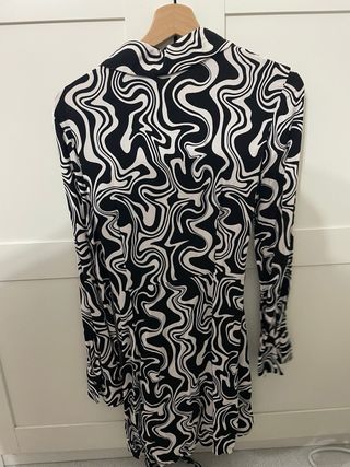 Vestido Lefties Talla S Estampado Blanco y Negro