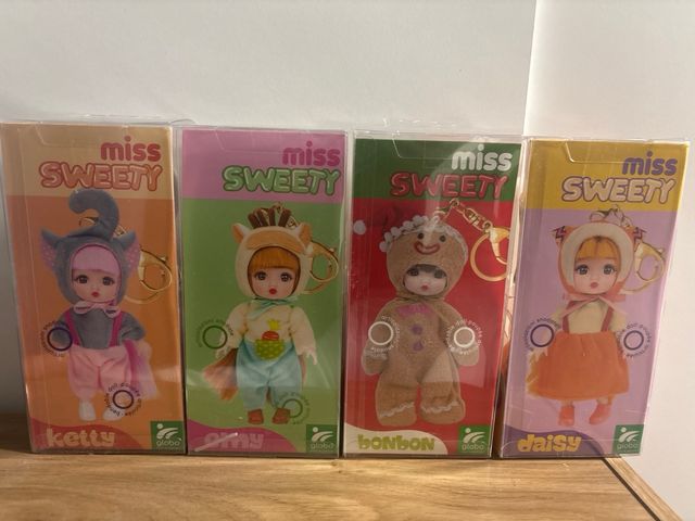 Set 4 Bambole Miss Sweety tutte e 4 per 15 euro