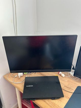 Portátil Gaming Gigabyte + Monitor + ventiladores