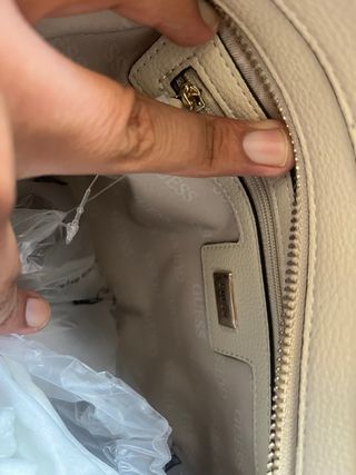Bolso Guess Beige