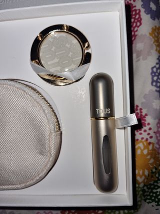 Estuche Tous Beige y Dorado