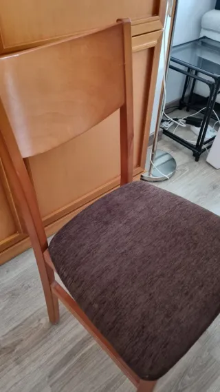 Muebles comedor: aparador, vidriera,m.tv,mesa y 4s