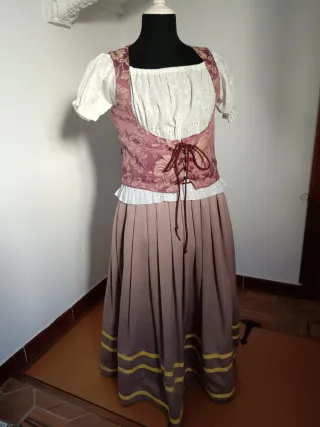 Traje Medieval Mujer, tres piezas 