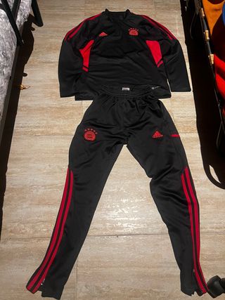 Chándal Bayern Múnich Adidas Negro/Rojo Talla S
