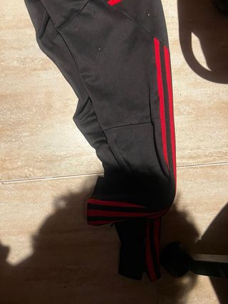 Chándal Bayern Múnich Adidas Negro/Rojo Talla S