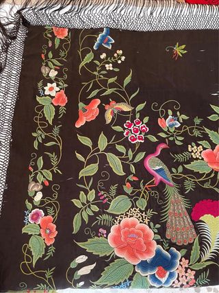 Tela de seda bordada a mano