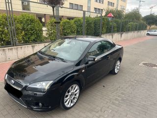 Ford Focus 2011. tel 666217952