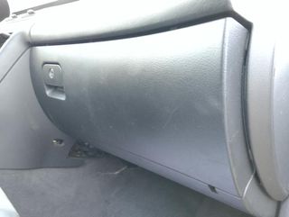 Guantera audi a6 berlina (4b2) 1.9 tdi 129379