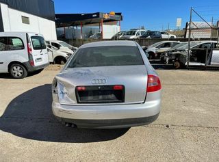 Guantera audi a6 berlina (4b2) 1.9 tdi 129379