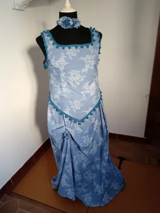 Traje Medieval Azul y Blanco