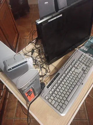 Ordenador HP Plata y Negro