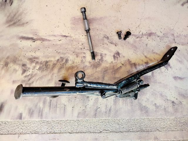 Pata lateral Ducati Darmah