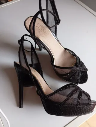 Tacones Negros