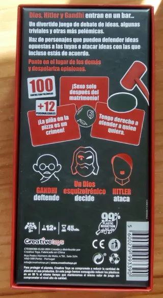 Dios, Hitler y Gandhi entran en un bar