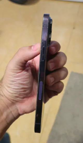iPhone 14 Pro Max Morado