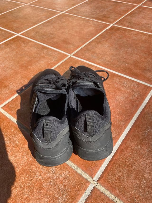 Zapatillas New Balance Negras