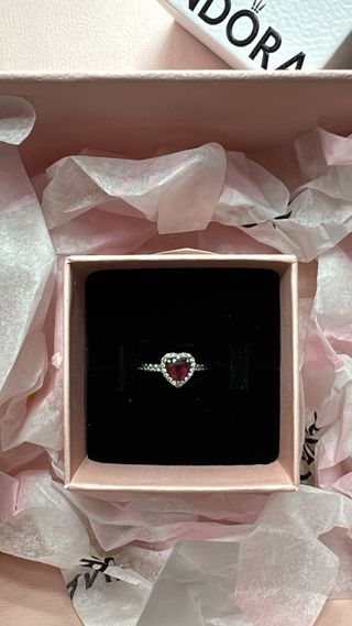 Anillo Pandora Corazón Rojo y Plata Nuevo