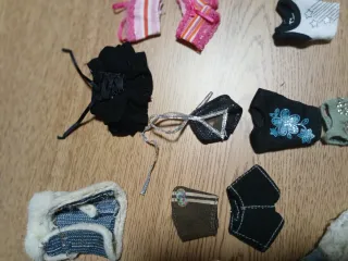 Ropa Bratz: Conjunto de moda para muñecas