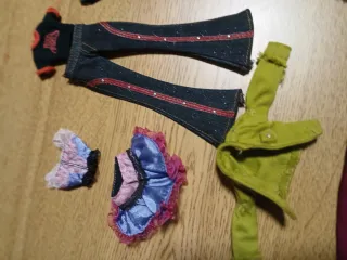 Ropa Bratz: Conjunto de moda para muñecas