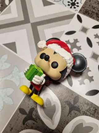 Funko Pop Mickey Mouse Navidad Regalo (sin caja)