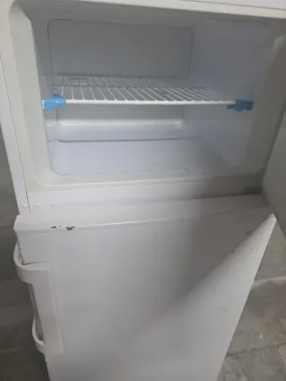 Se regala Nevera blanca Saivod