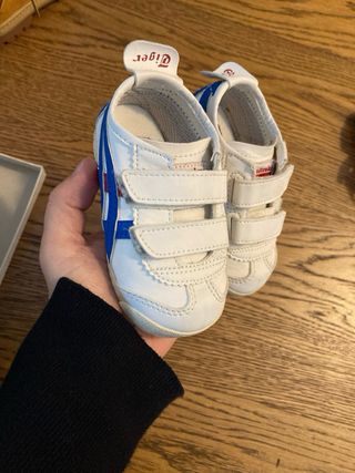 Scarpe bimbo asics e crocs bimbo