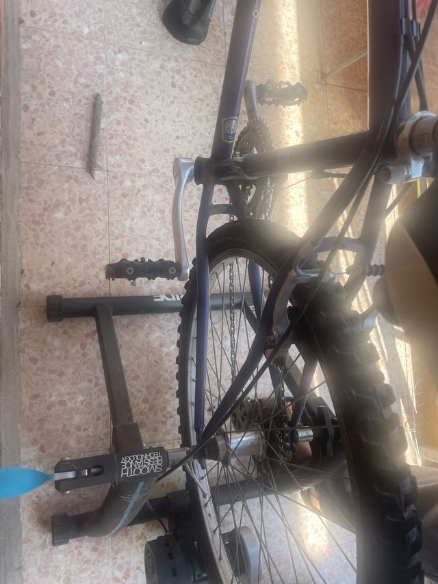 Bicicleta Montaña + Rodillo Resistencia