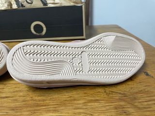 Zapatillas Aro Talla 37 Rosa y Beige