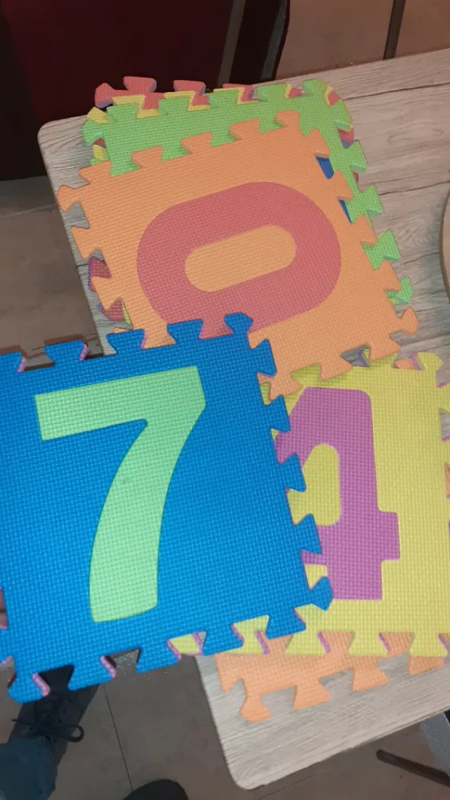 Tappetini puzzle imbottiti colorati