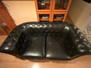 Sofá de 2 plazas de cuero negro