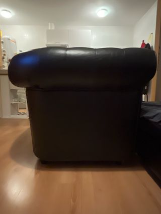 Sofá de 2 plazas de cuero negro