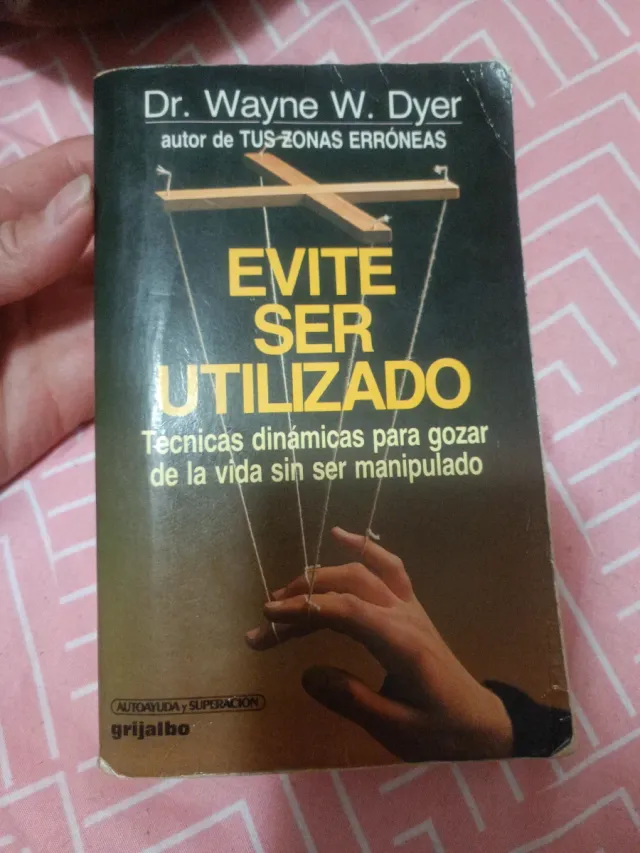 Evite Ser Utilizado/Pulling Your Own Strings (S...