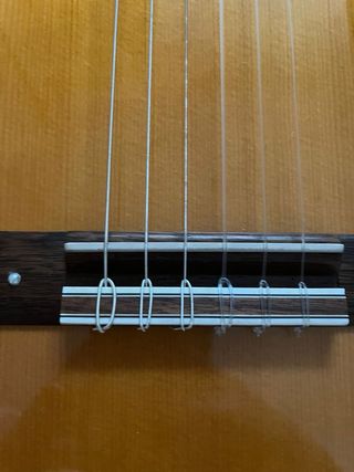 Guitarra Clásica con Funda Negra