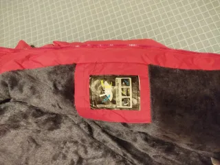 NUEVA. Chaqueta de montaña mujer