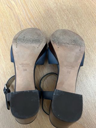 Sandalias tacón azul piel