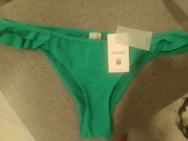 Braguita bikini Oysho verde Talla M turquesa nuevo