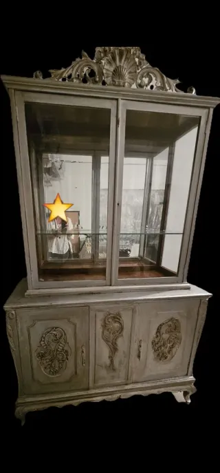 Mueble madera maciza único