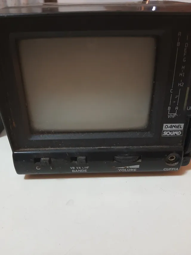 TV Portatile Daniel Sound Nera