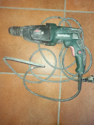 Martillo Percutor Metabo