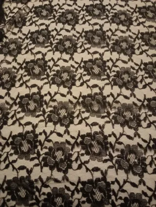 Mantilla fallera encaje negro
