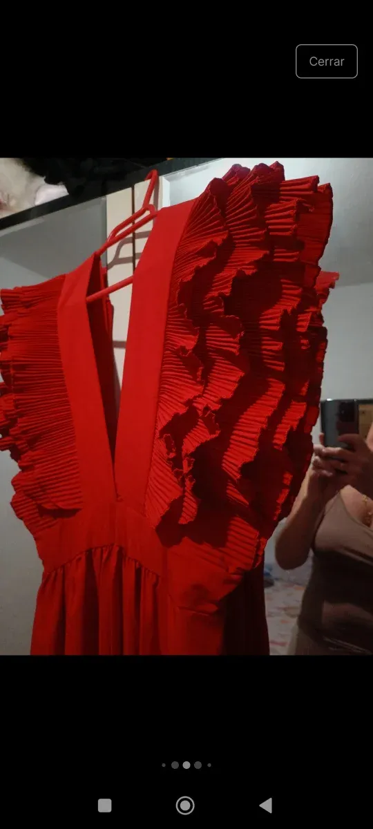 Vestido largo con volantes