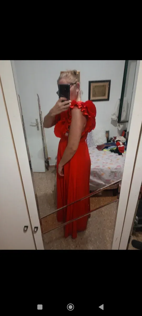 Vestido largo con volantes