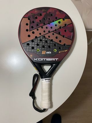 Pala de pádel Kombat obús