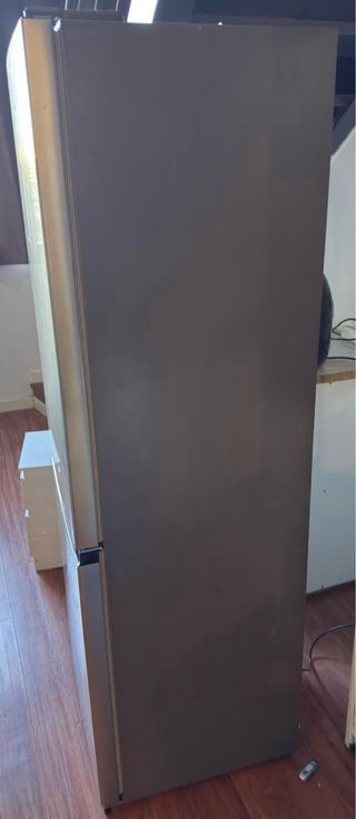 Nevera Combi Hisense D 
10 Años Garantía