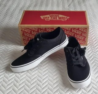 Zapatillas Vans Negras y Blancas