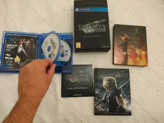 Final Fantasy VII Remake Deluxe PS4