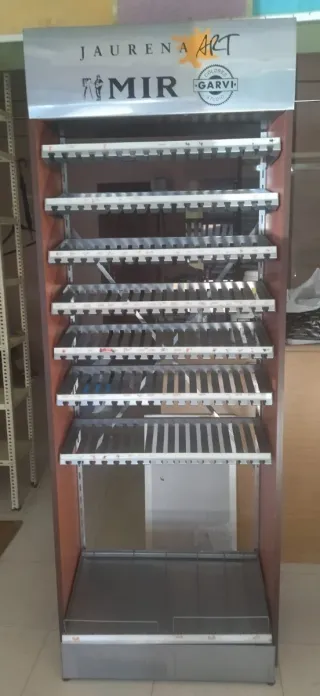 Liquidación:Expositor de oleos MIR